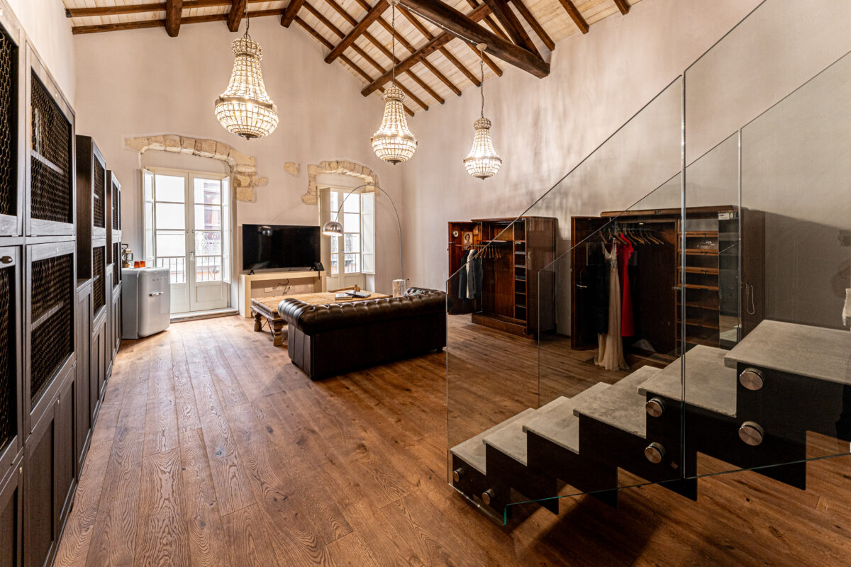 D.H. Lawrence hotel castello cagliari Jules Verne (suite presidenziale)