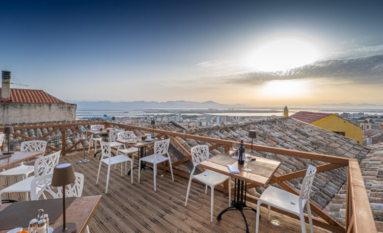 D.H. Lawrence hotel aperitivo terrazza castello cagliari sunset
