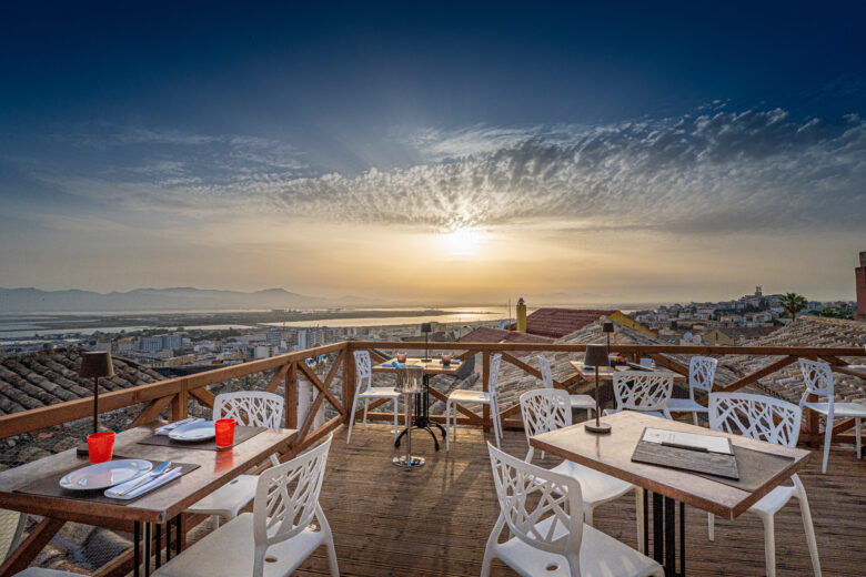 D.H. Lawrence hotel aperitivo terrazza castello cagliari sunset