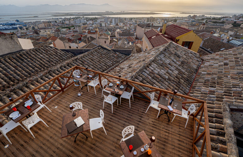 D.H. Lawrence hotel aperitivo terrazza castello cagliari sunset