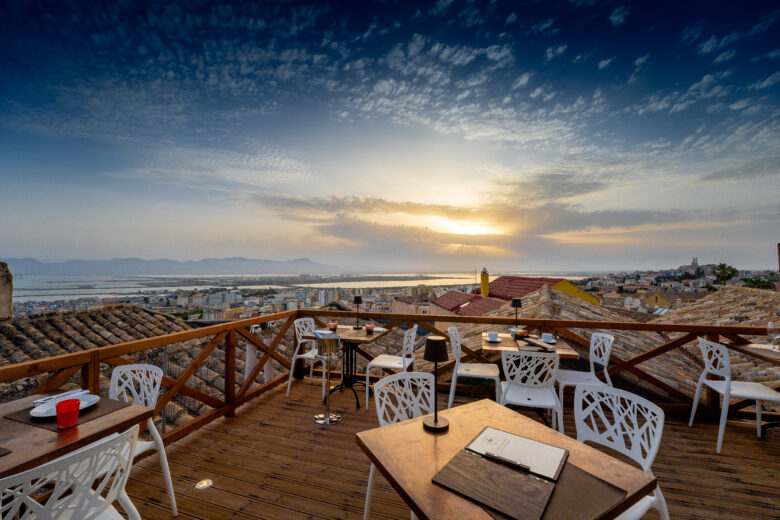 D.H. Lawrence hotel aperitivo terrazza castello cagliari sunset