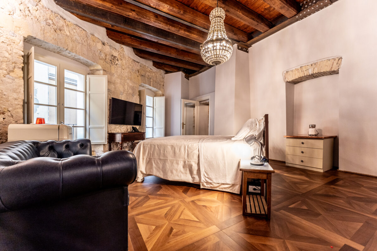 D.H. Lawrence residenza per viaggiatori cagliari - residenza Neil Armstong