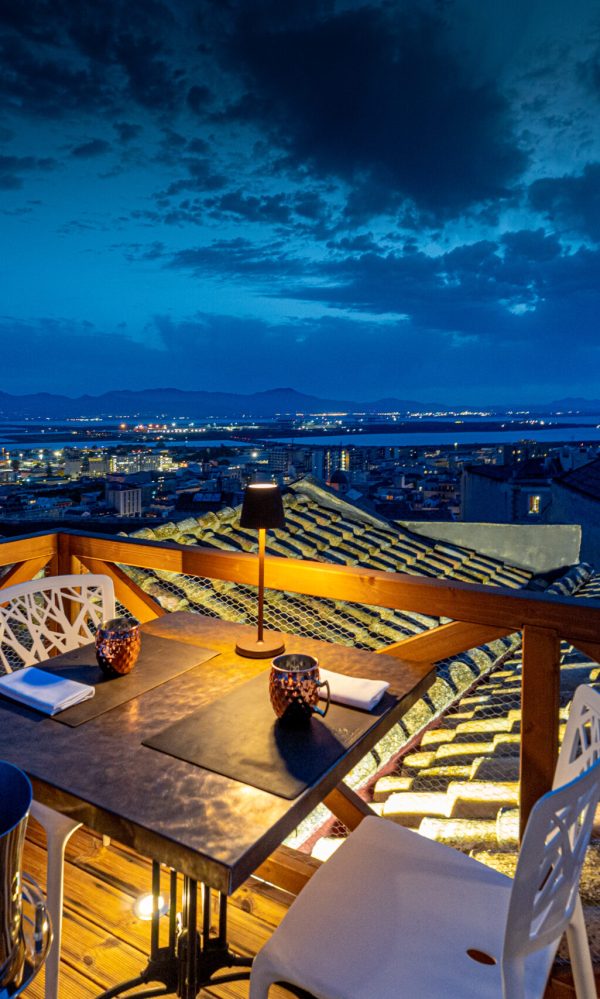 D.H. Lawrence hotel aperitivo terrazza cagliari sunset